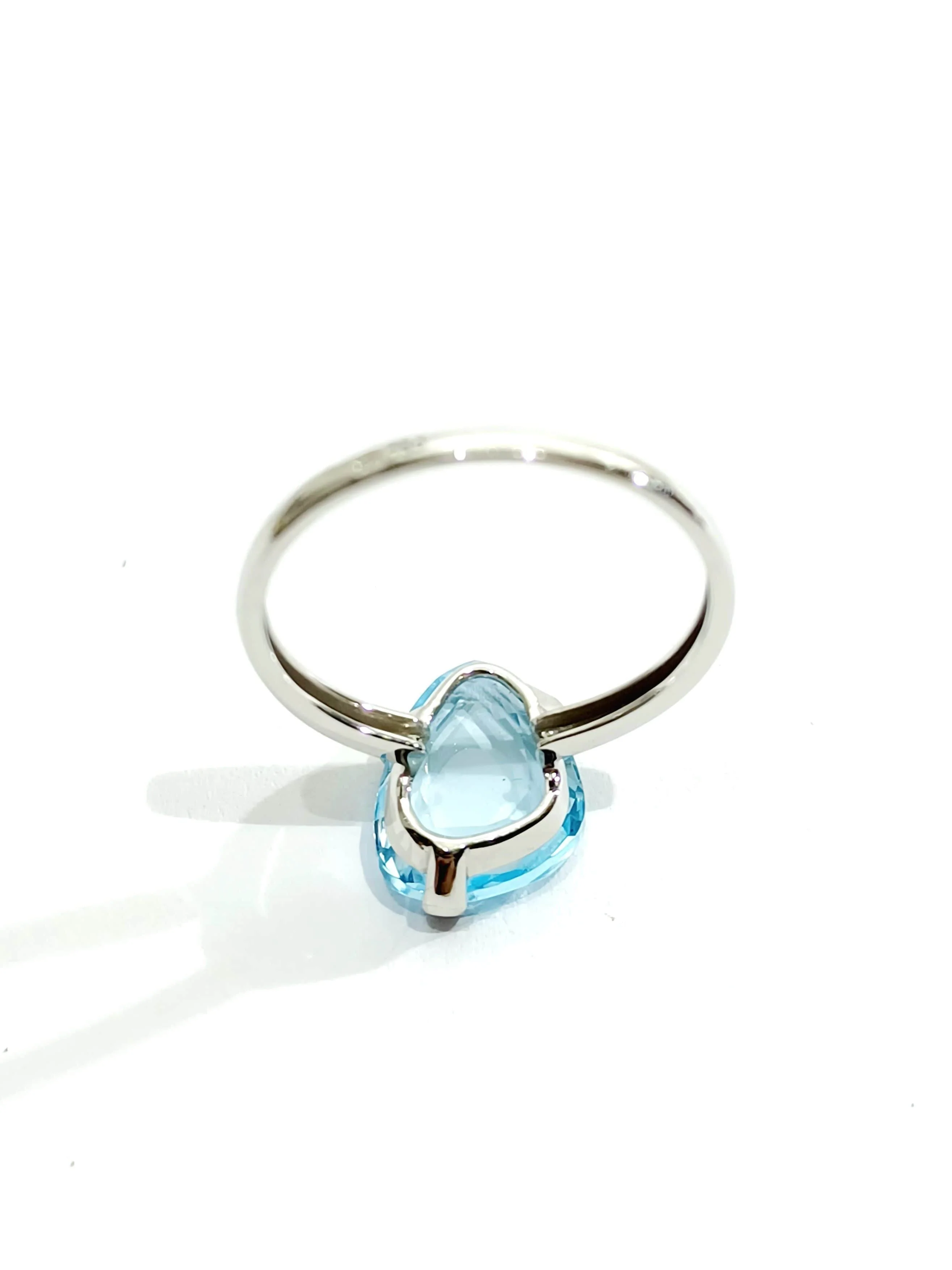 White Gold Topaz Ring - Image 7