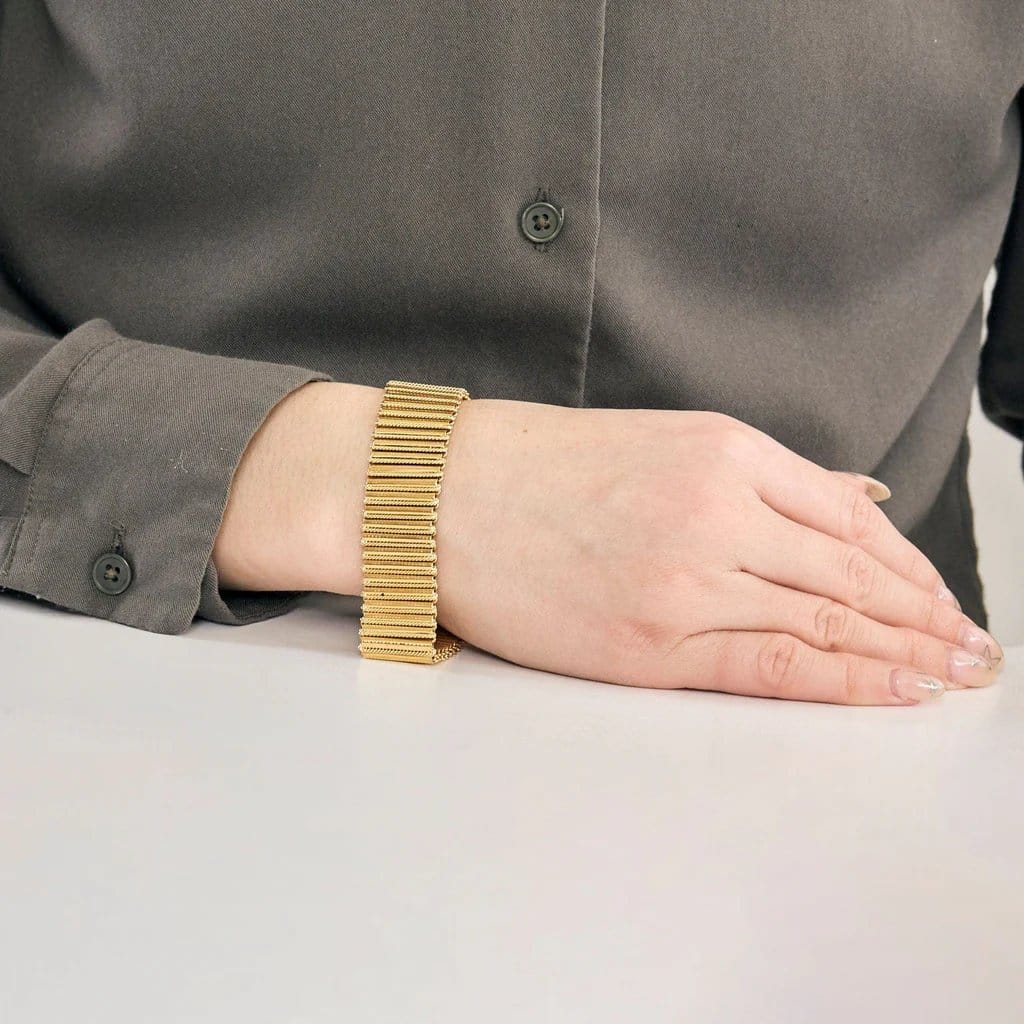 Yellow gold articulated bracelet - Image 2