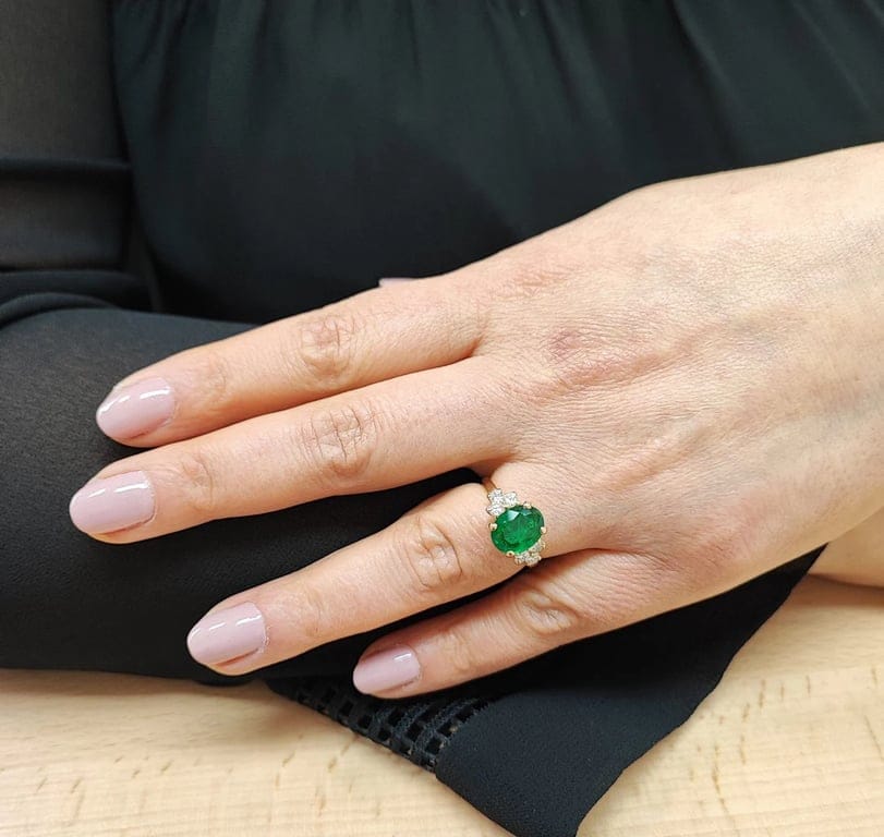 Emerald and diamond ring - Image 2