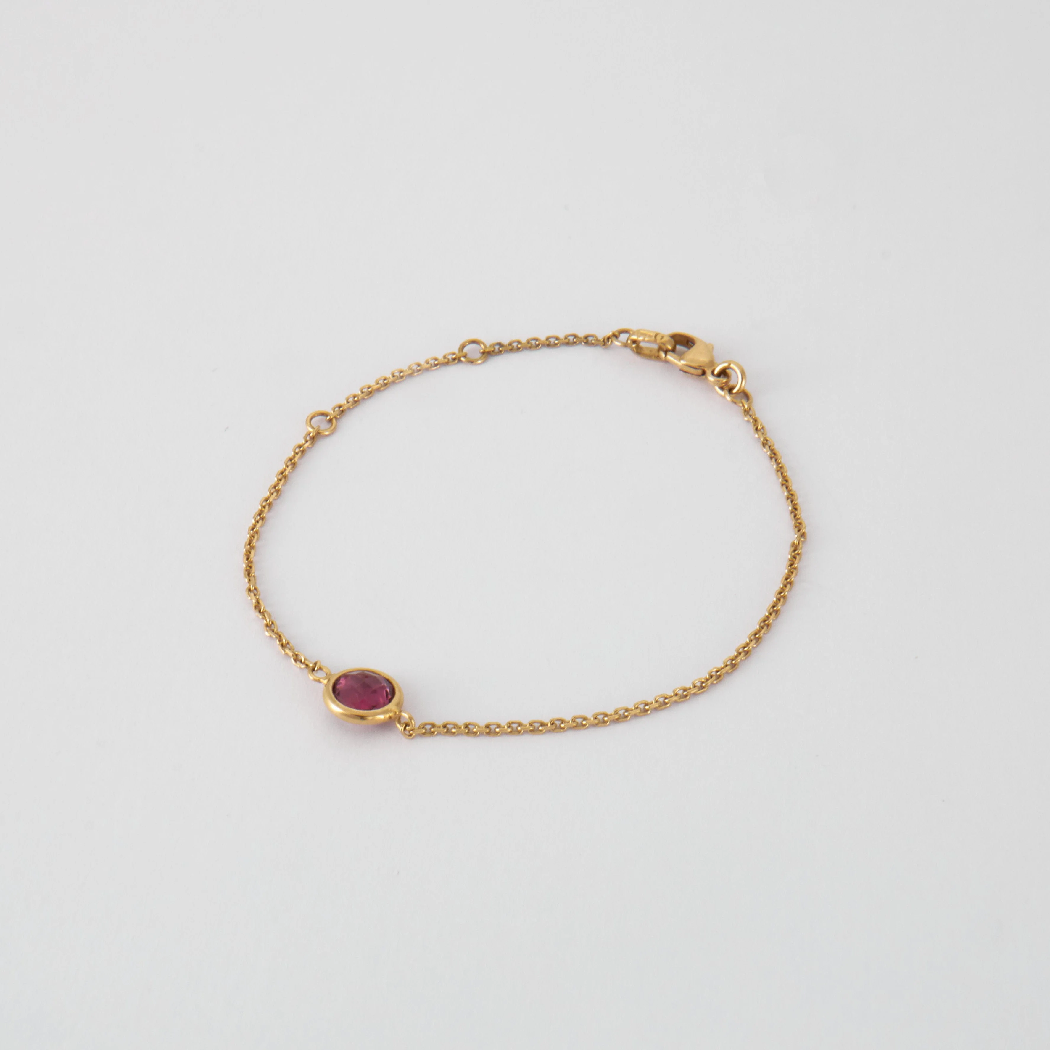 Yellow gold bracelet, purple stone - Image 4