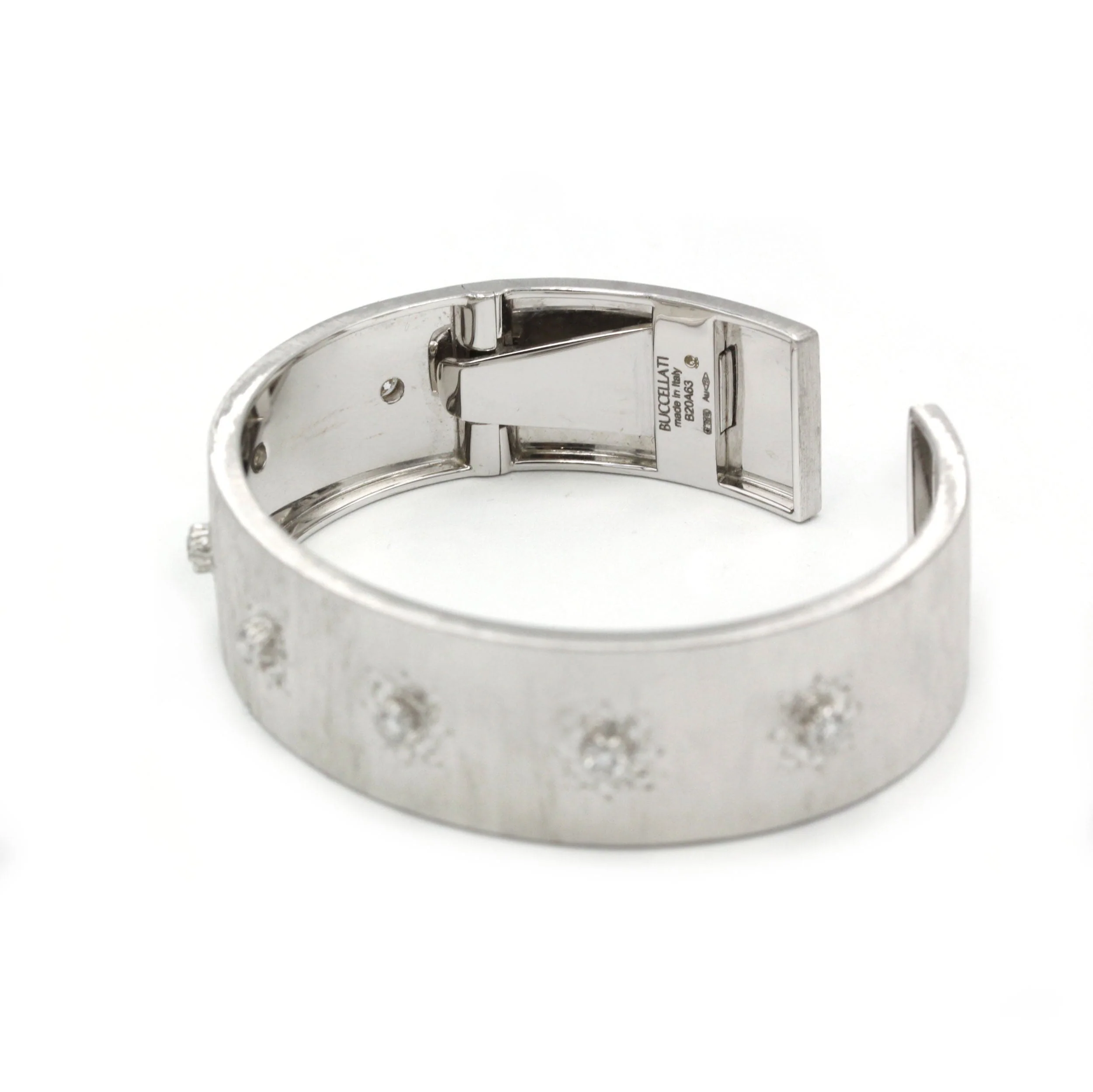 BUCCELLATI - Macri Classica Bracelet White Gold Chiseled Diamonds - Image 3