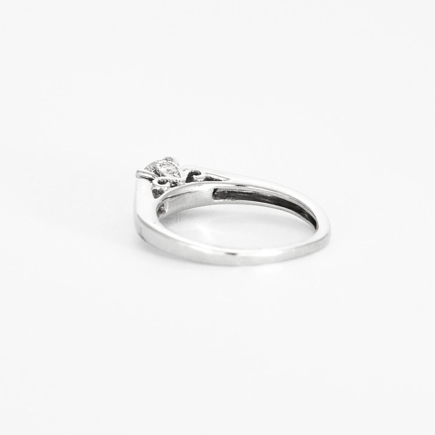 Solitaire ring in white gold and diamond - Image 5