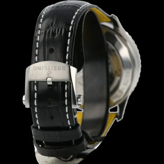 Fake Navitimer B01 Chronograph 43 Watch - Image 9