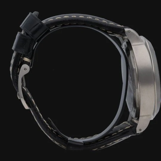 Panerai Luminor Base Watch  - Image 4
