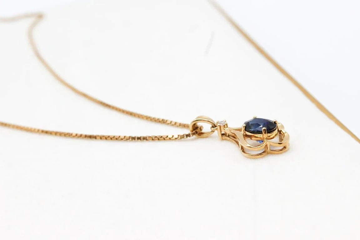 Sapphire pendant "EROSE" - Image 8