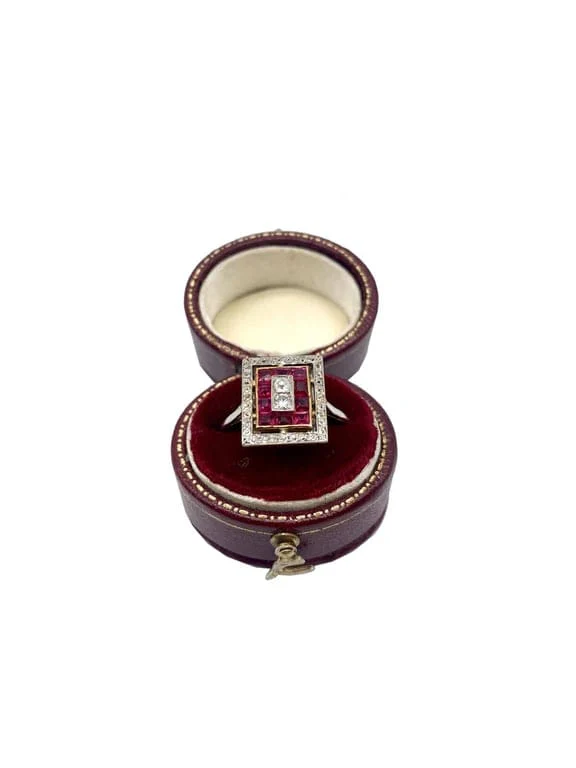 Art Deco ring in platinum with diamonds and calibrated rubies  - Image 5