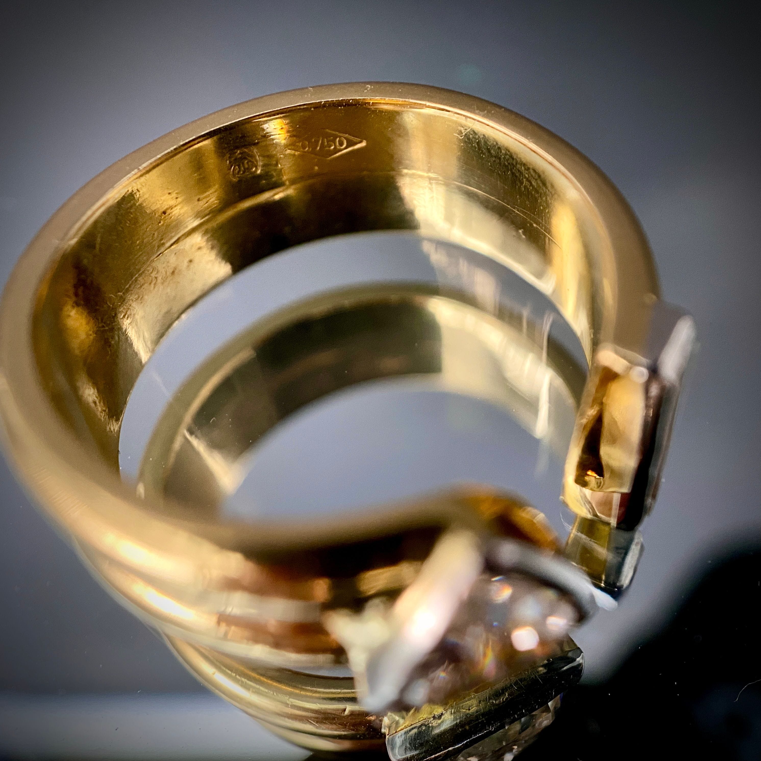 Modern two-gold triangle diamond ring VS - Image 7