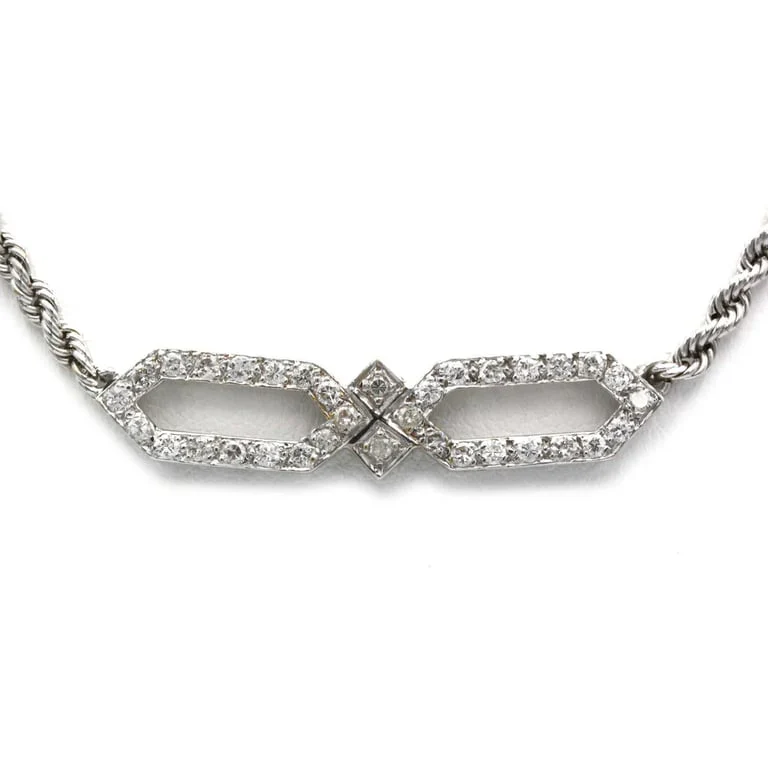 Necklace - Gold and diamonds