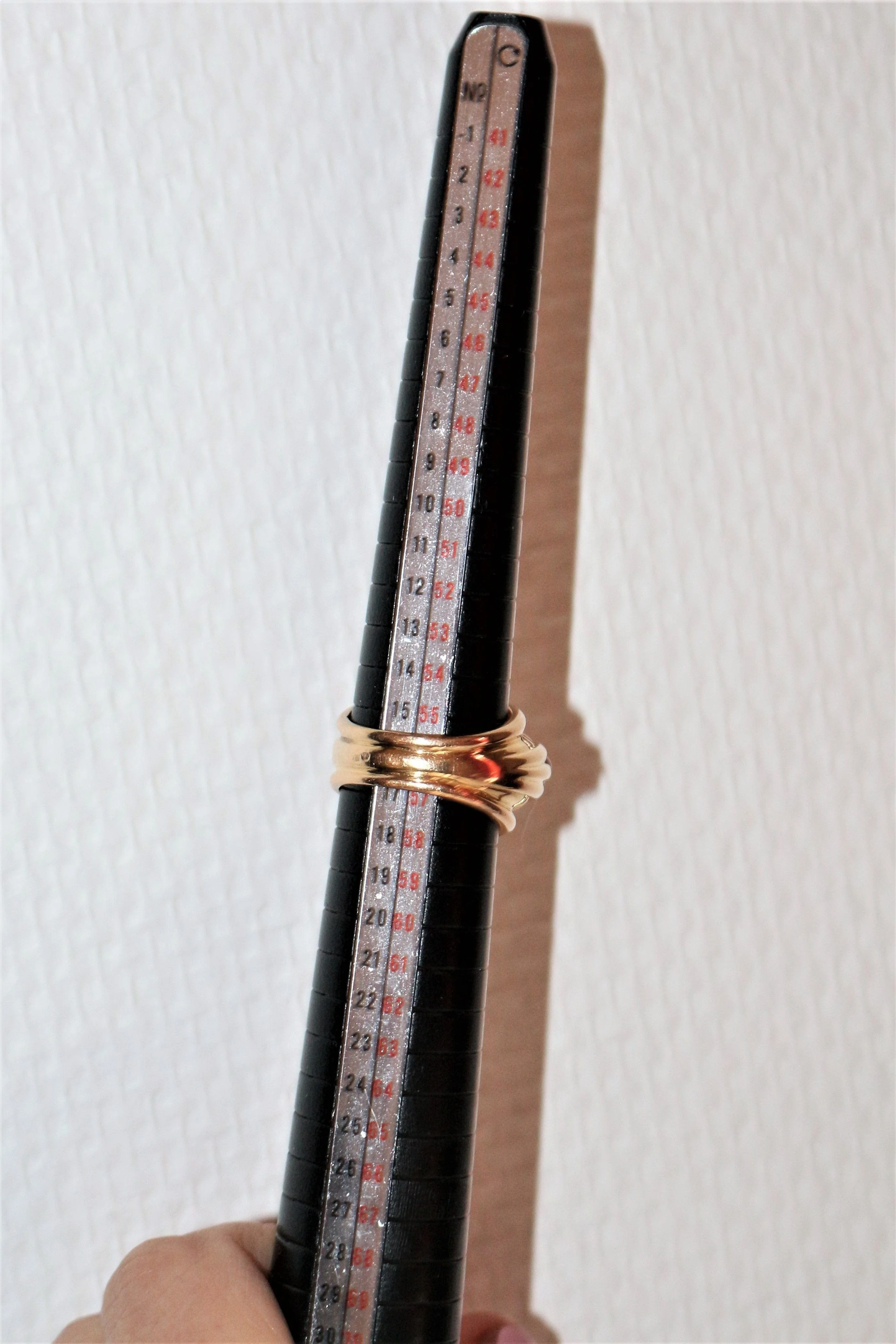 Retro Diamond Trilogy Ring - Image 11