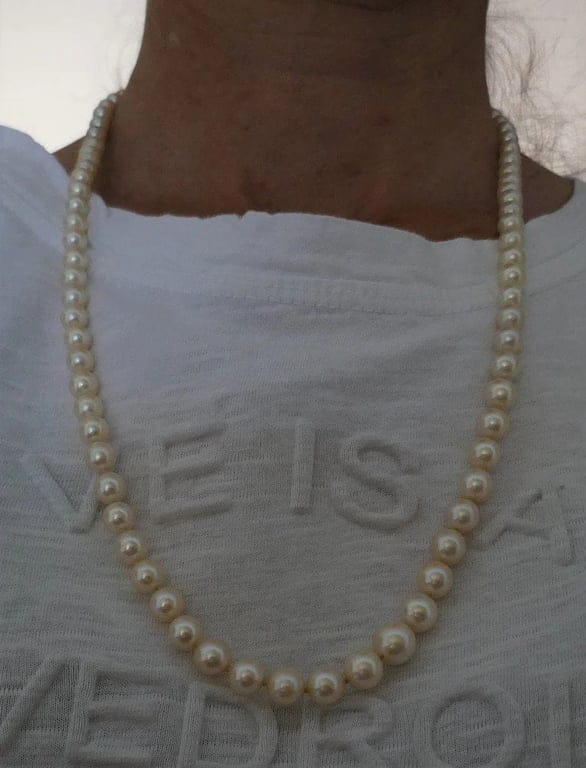 Cultured Pearl Necklace - Image 2