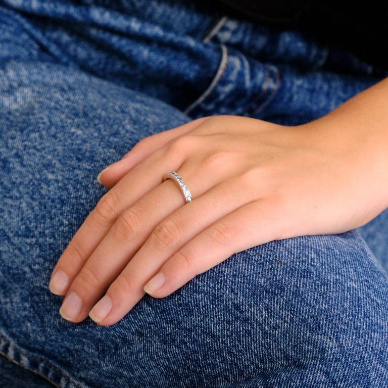 Wedding Ring 24 Diamonds White Gold - Image 3
