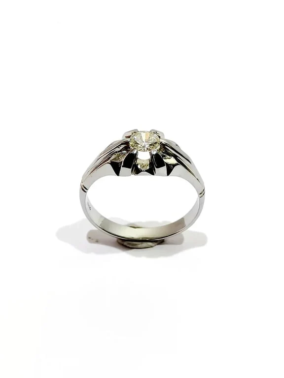Gold and Diamond Ring