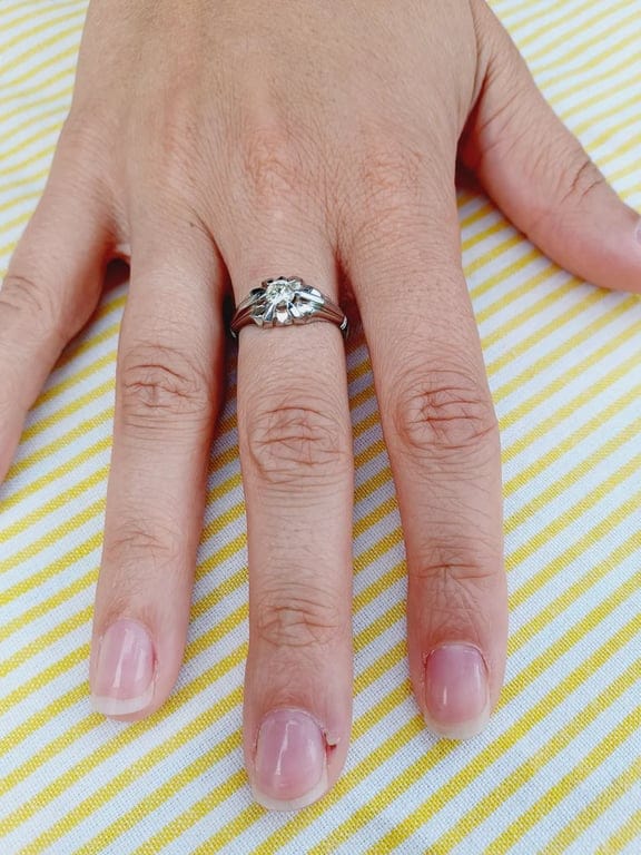 Gold and Diamond Ring - Image 3