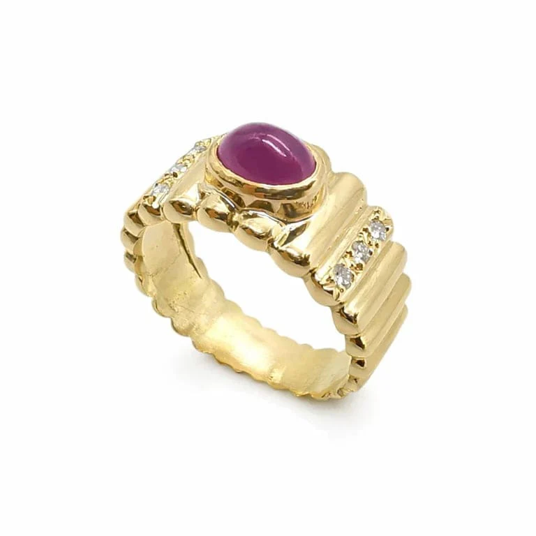 Yellow gold ring with ruby and diamonds - Image 3