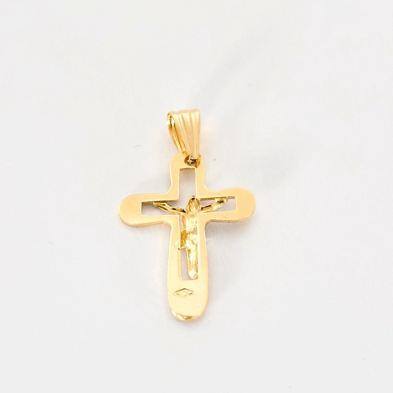 Two-tone gold cross pendant - Image 2