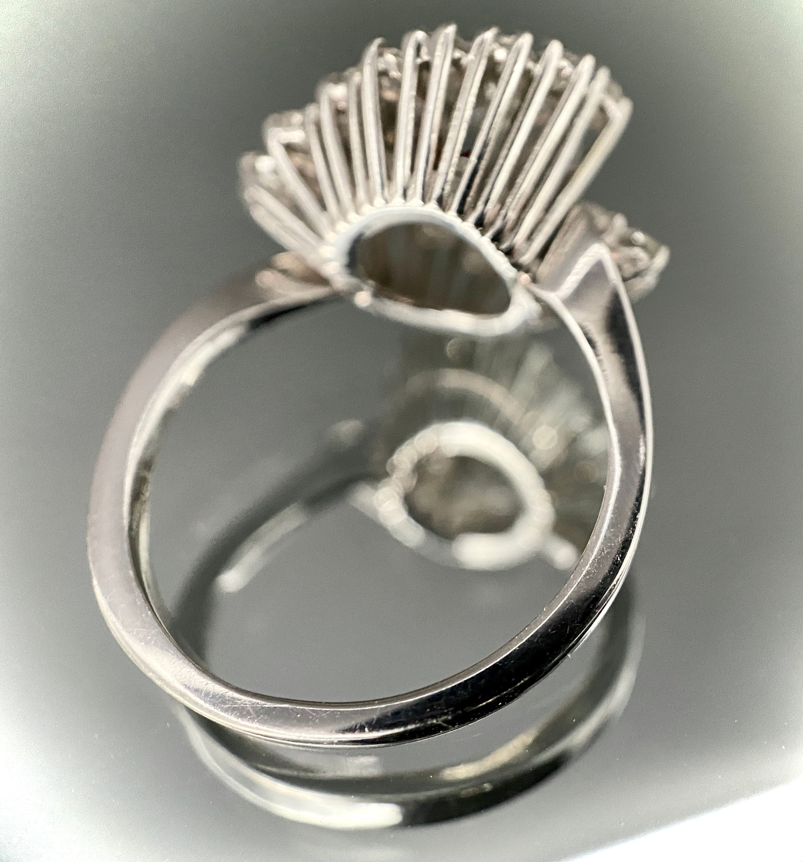 White gold diamond swirl ring - Image 7