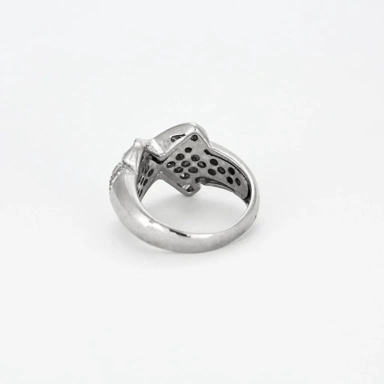 White gold diamond bangle ring - Image 5