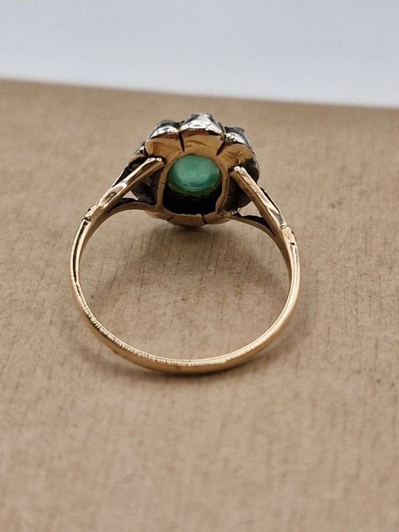 Antique white gold ring and silver with emerald cabochon  - Image 4