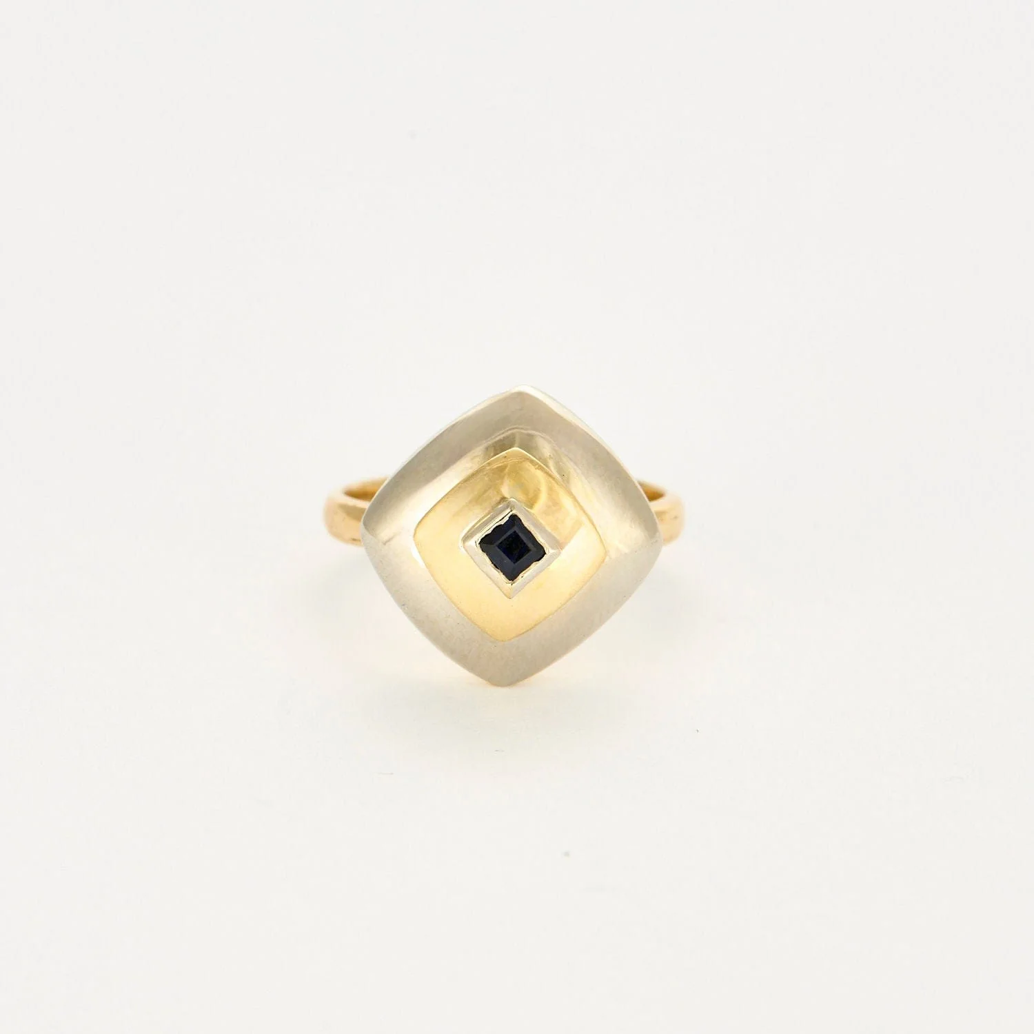 Sapphire Dome Ring - Image 2
