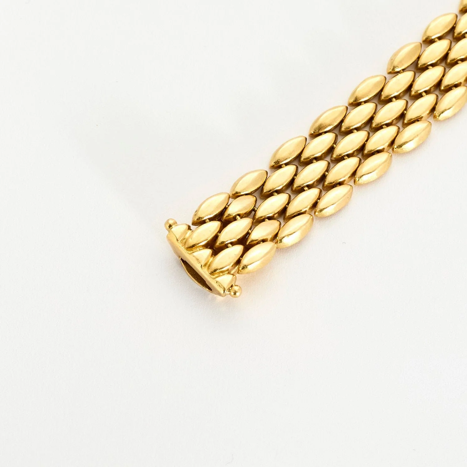 Yellow gold rice seed bracelet - Image 3