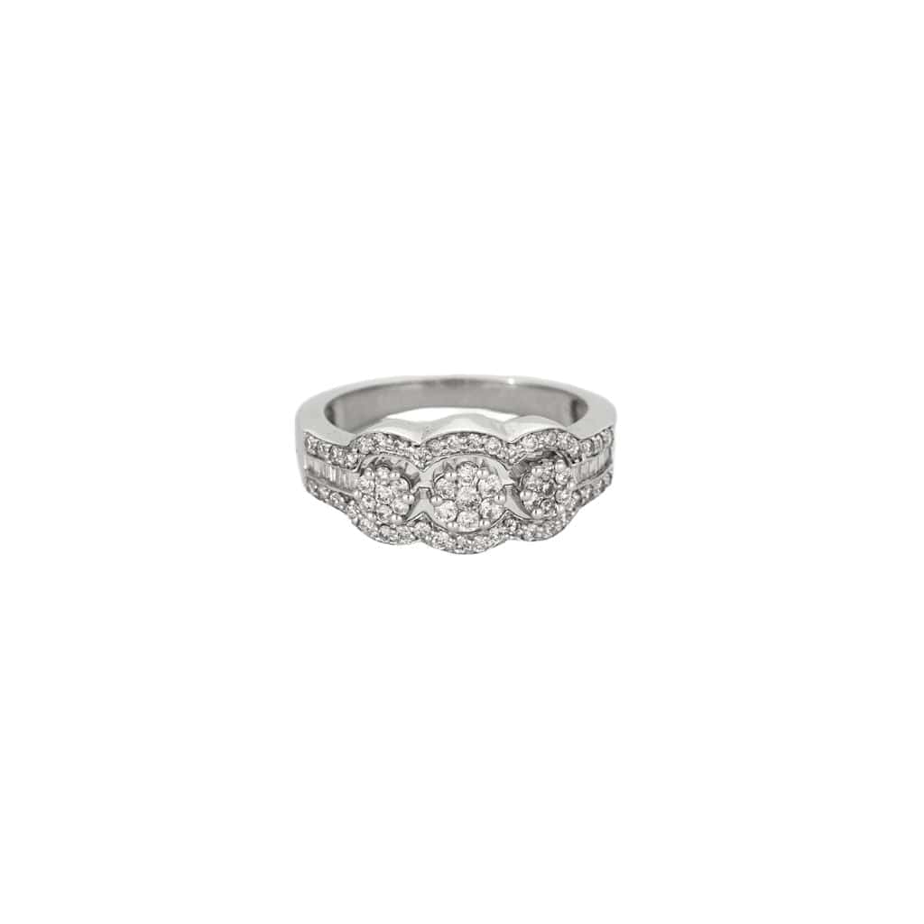 Tricircle ring in white gold and diamonds