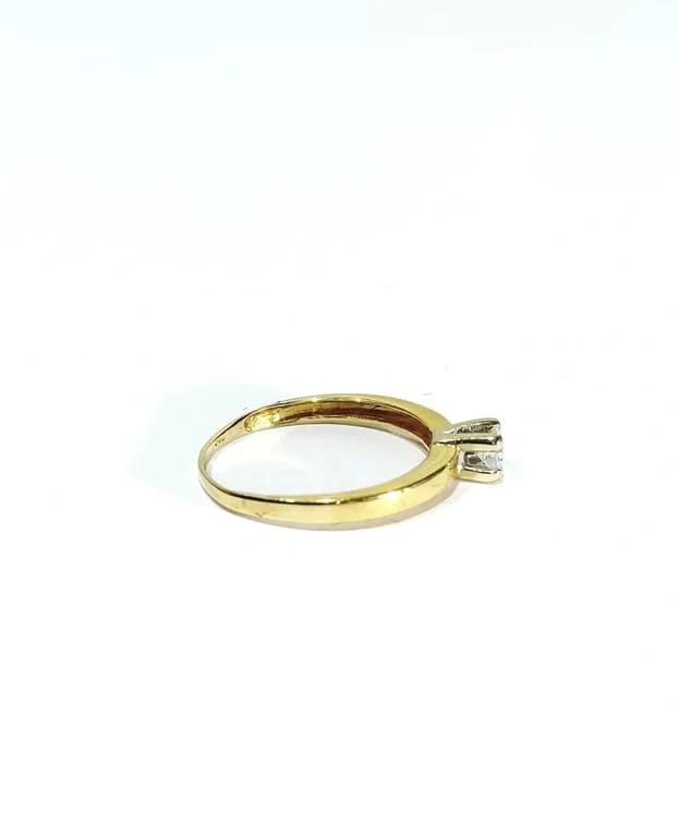 Solitaire Yellow Gold And Diamond  - Image 9