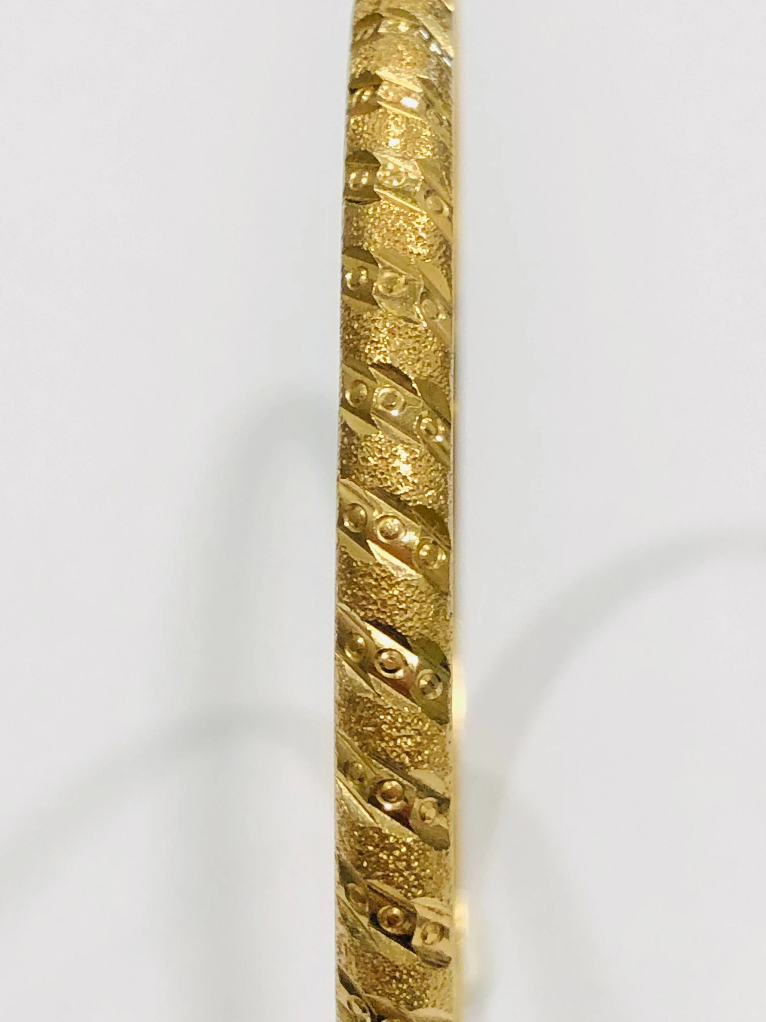 Chiseled bangle bracelet - Image 4