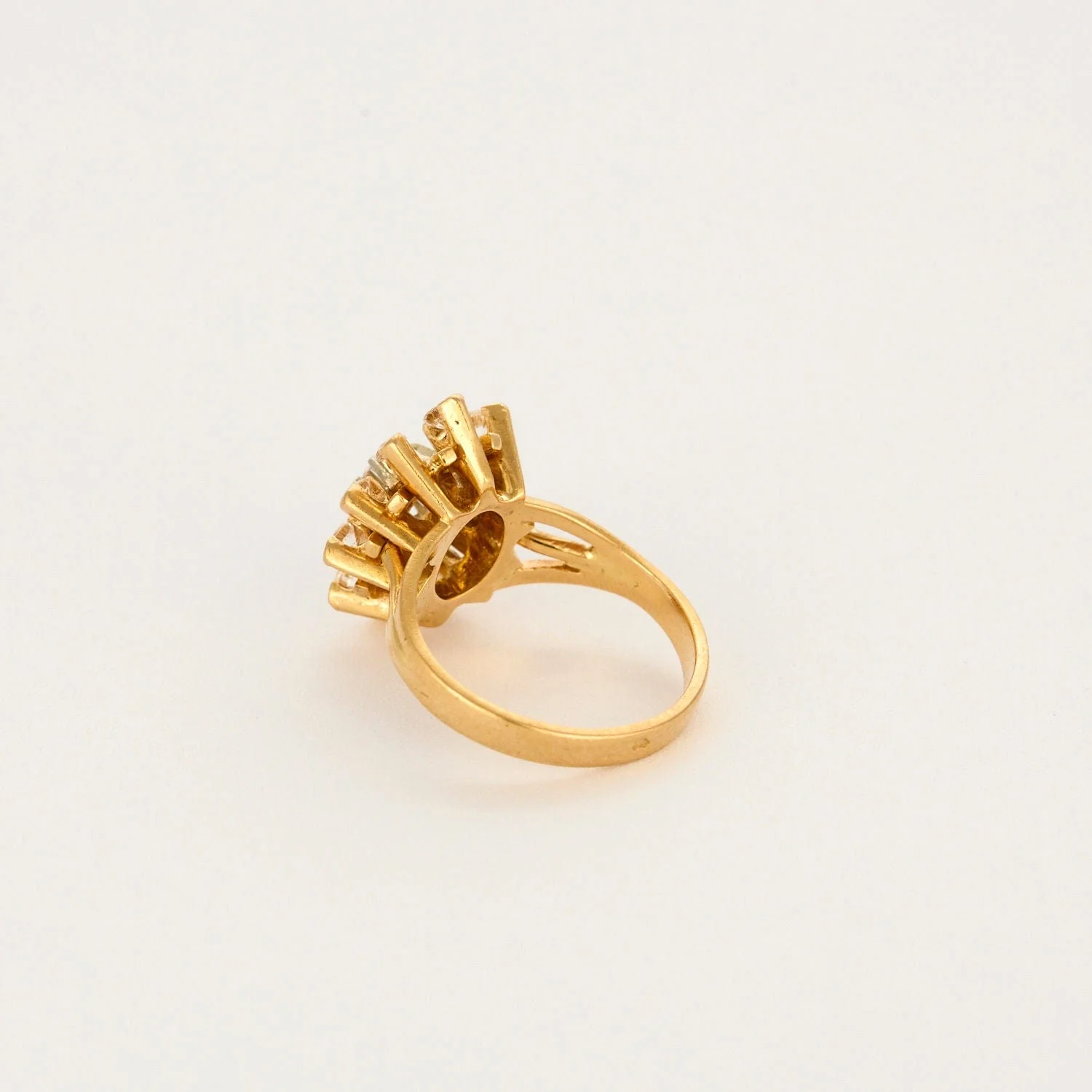 Ring Daisy in yellow gold and colorless gauchenite - Image 3