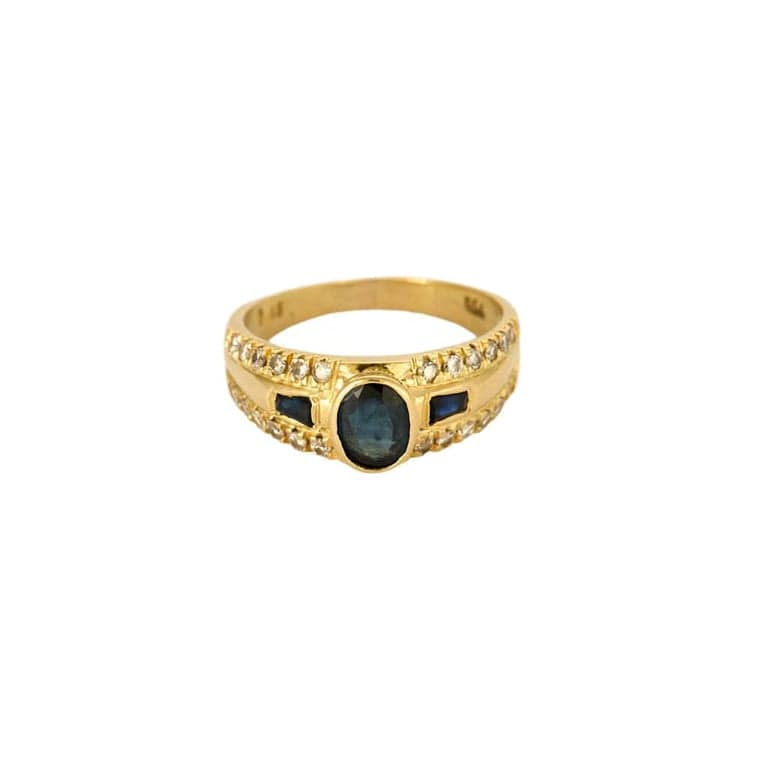Yellow gold ring with diamonds and sapphires