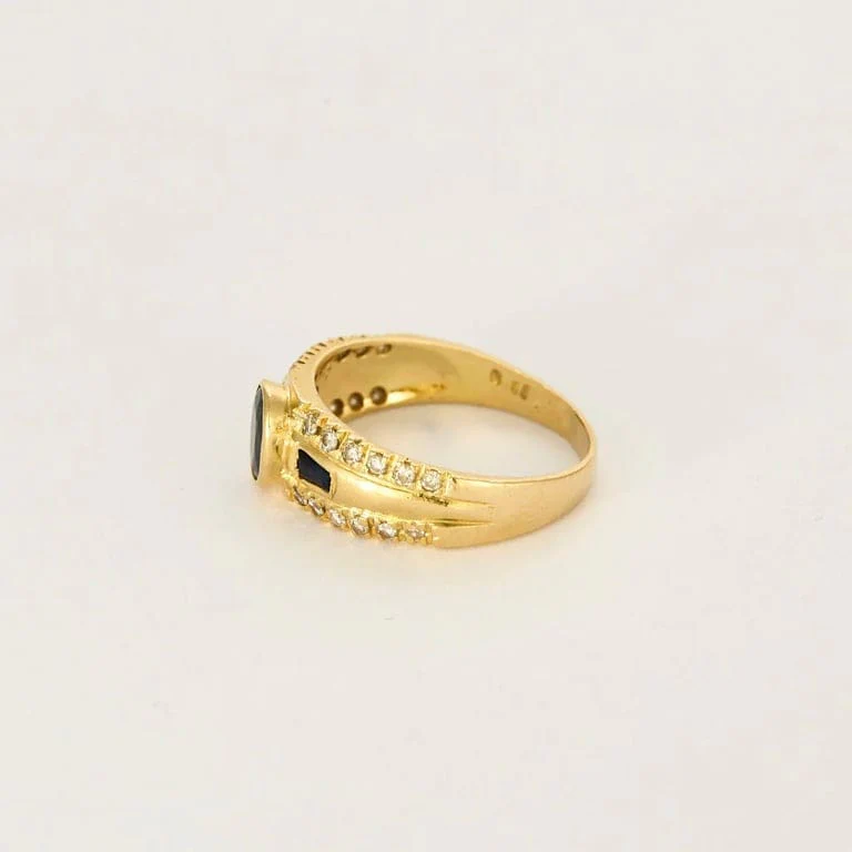 Yellow gold ring with diamonds and sapphires - Image 4