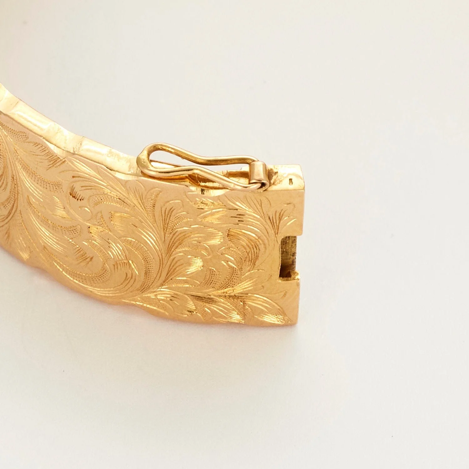 Yellow gold bangle bracelet - Image 5