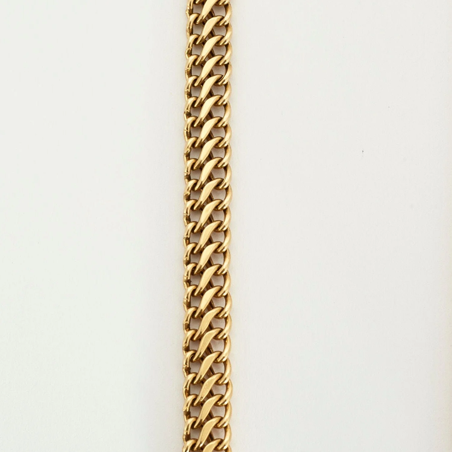 Yellow gold flat American mesh necklace - Image 3