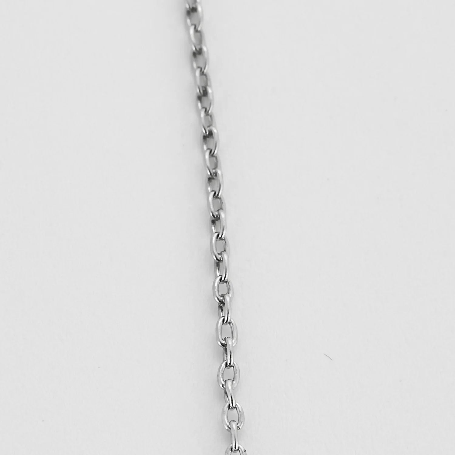 Necklace in gray gold, platinum and three diamonds.  - Image 4