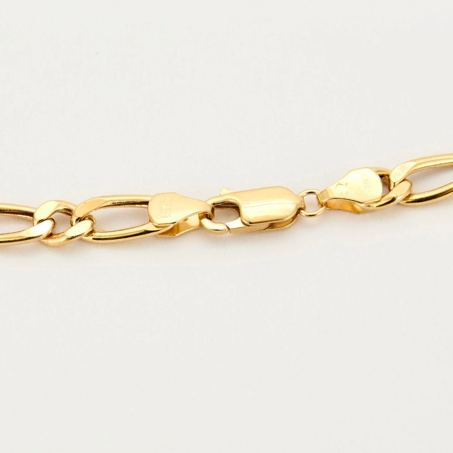 Alternating 1+1 necklace in yellow gold