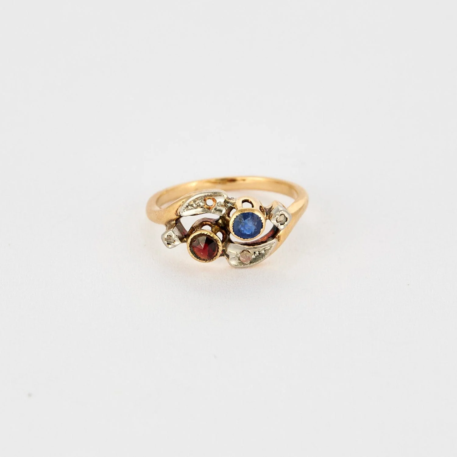 Antique yellow and white gold ring with diamonds - Image 2
