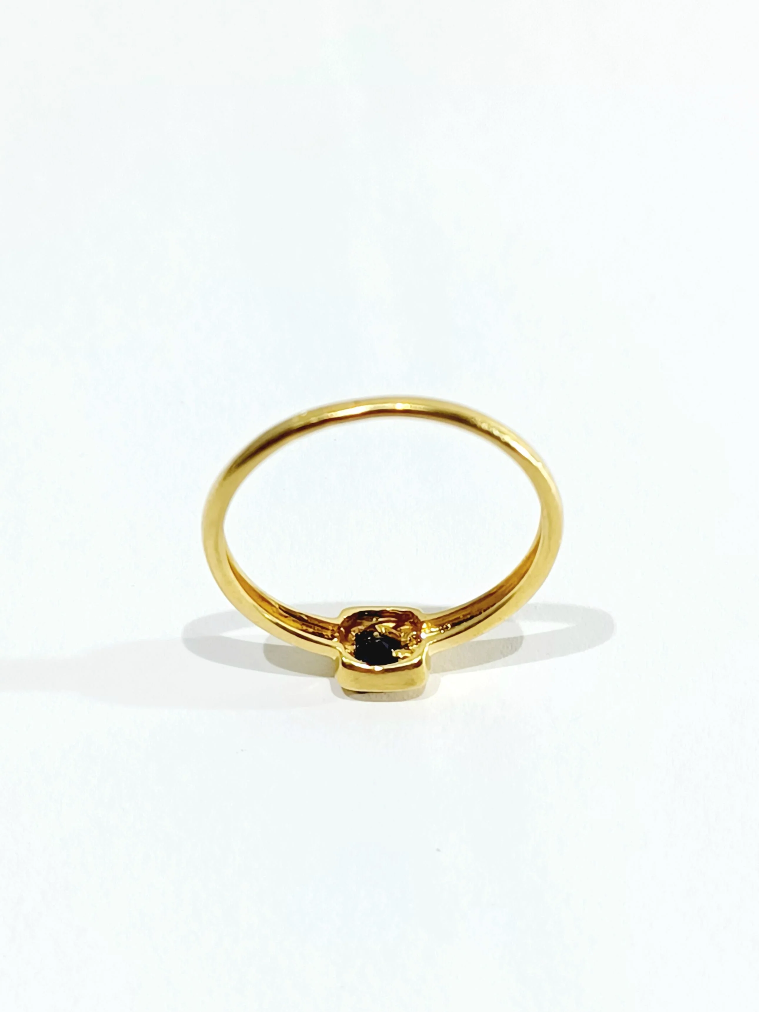 Yellow Gold Sapphire Ring - Image 13