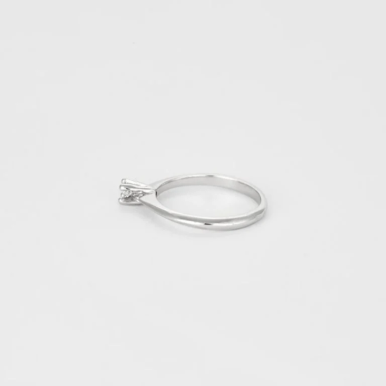 White gold diamond solitaire - Image 4
