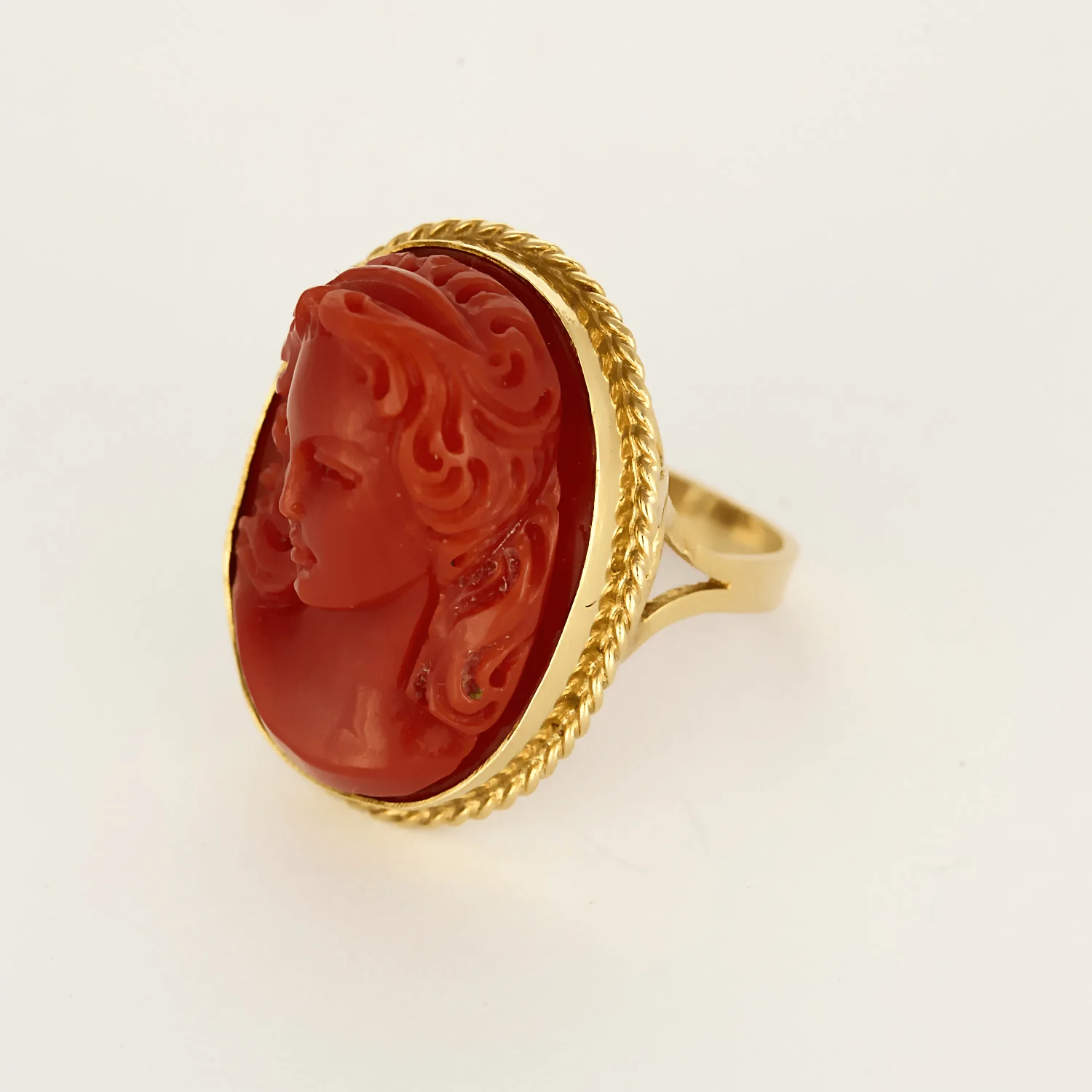 Important yellow gold ring, cameo coral - Image 3