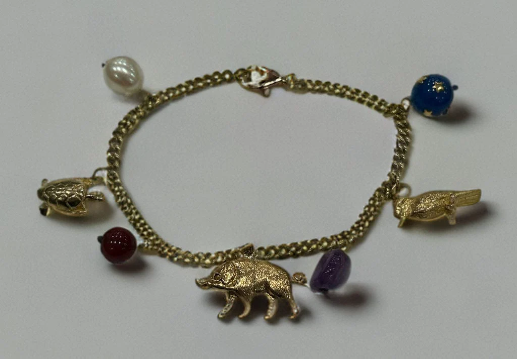 Yellow gold farm charm bracelet - Image 2