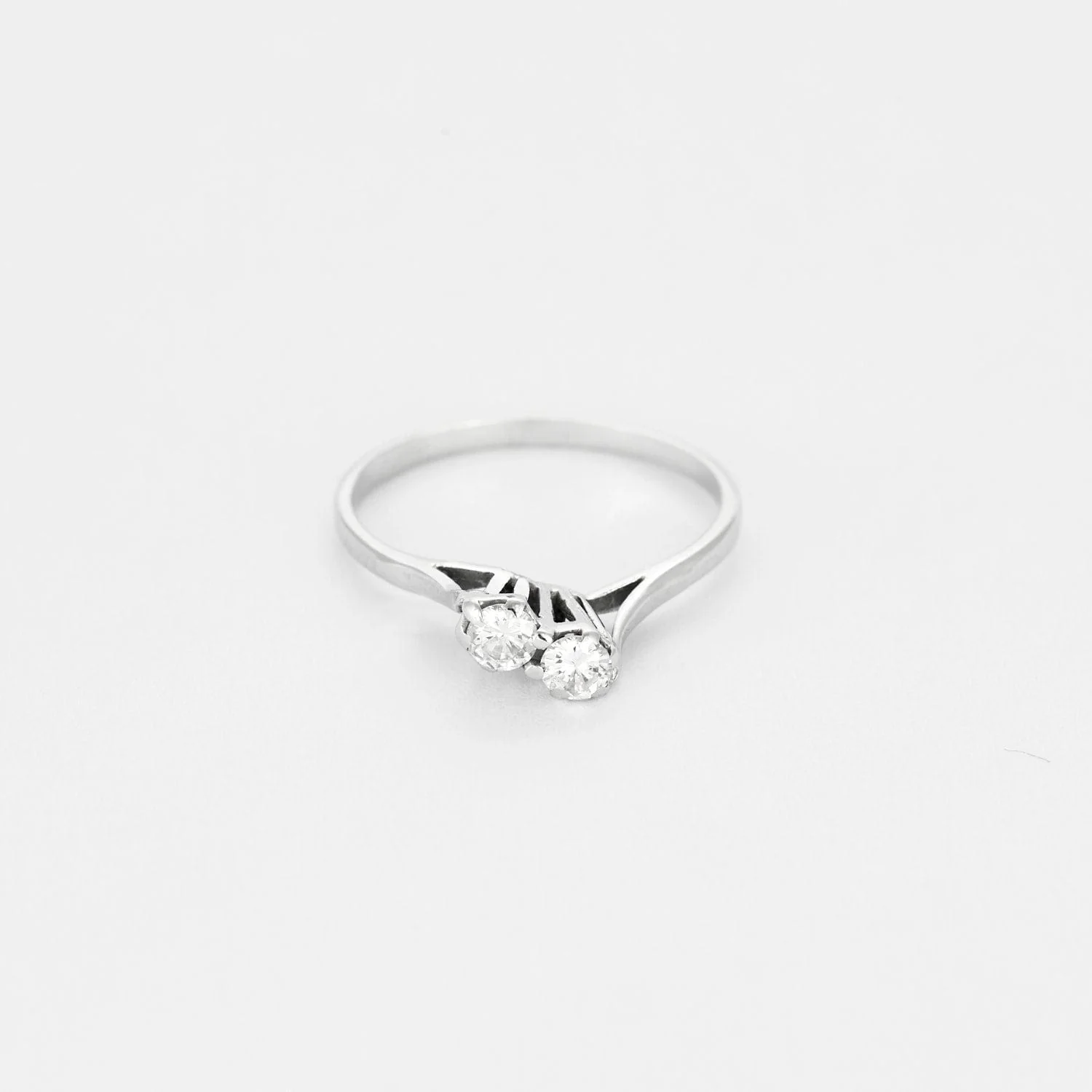 Solitaire Toi & Moi in white gold and diamonds - Image 2