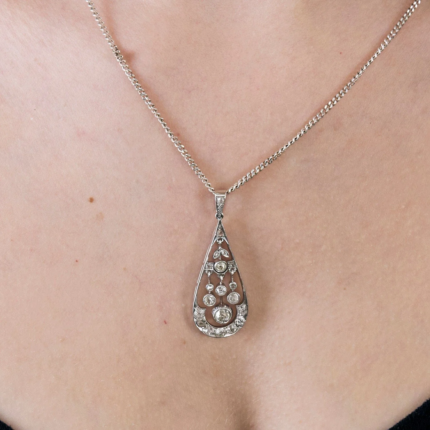 Antique white gold diamond pendant - Image 2