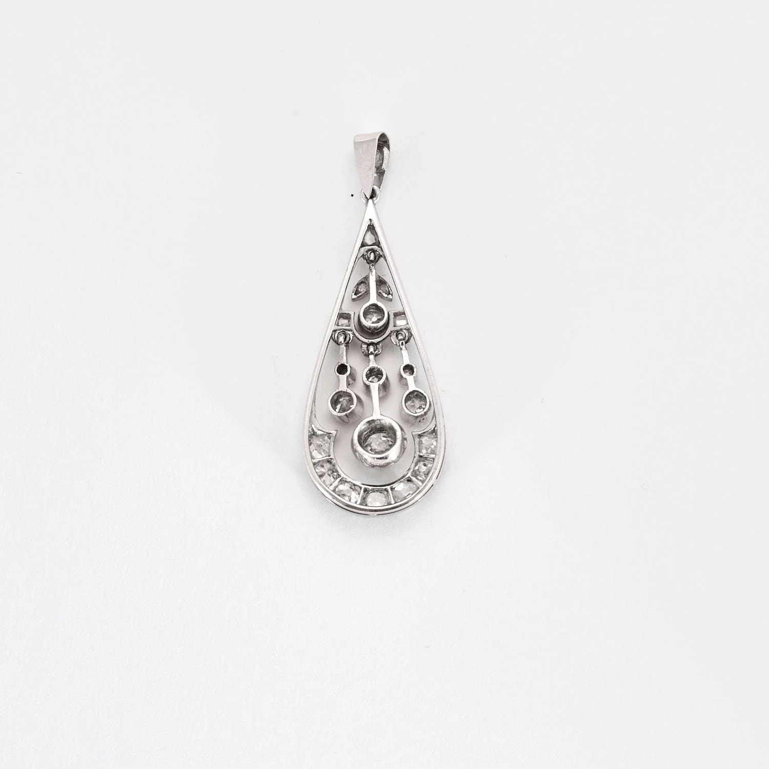 Antique white gold diamond pendant - Image 3