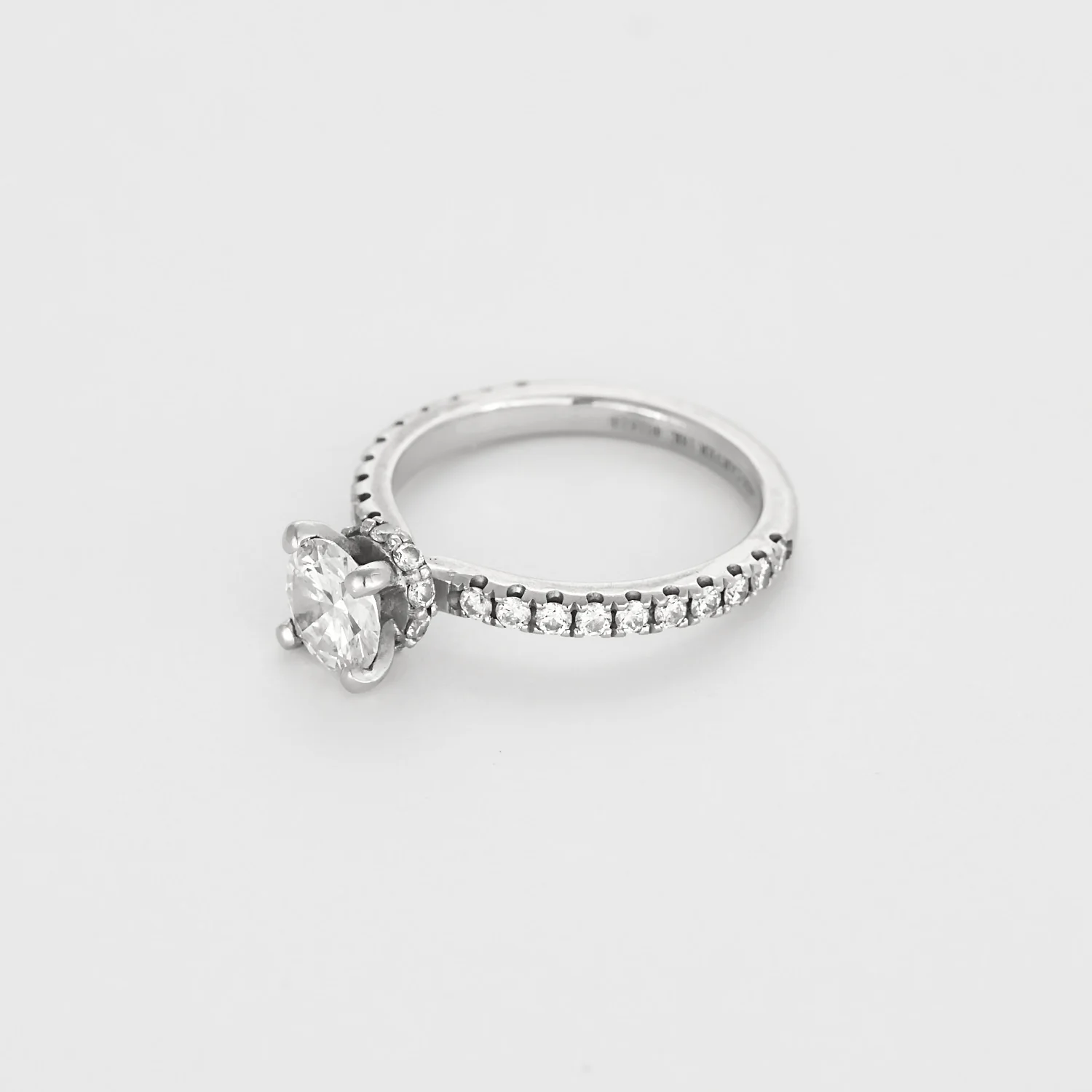 White gold and diamond ring Solitaire - Image 3