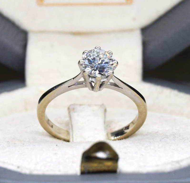 Solitary white gold - Image 2