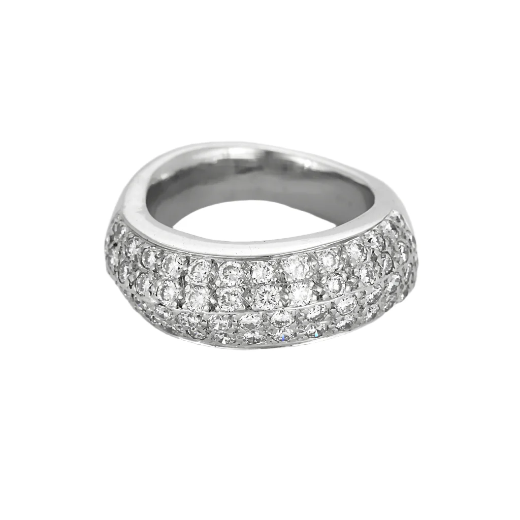White gold bangle ring, diamond pavé