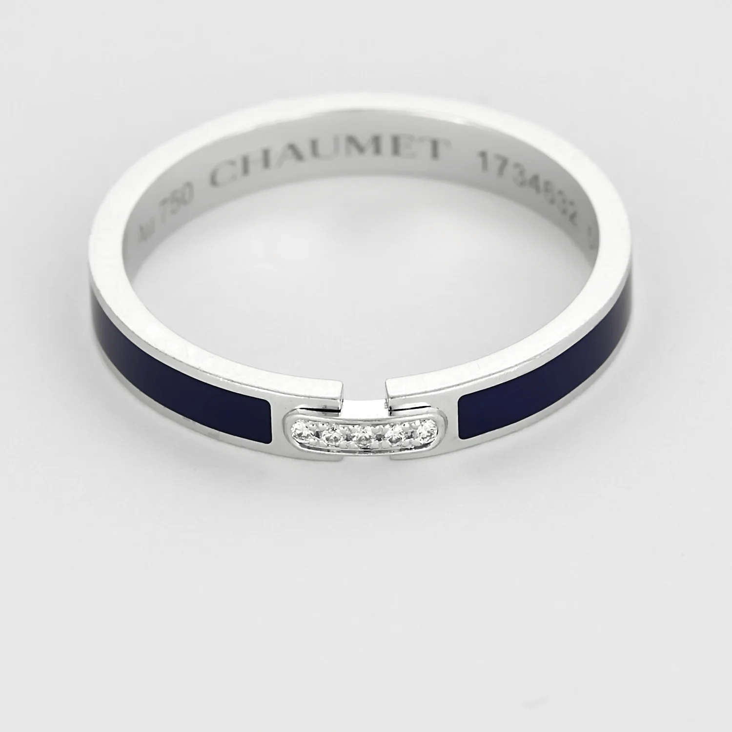 CHAUMET - Evidence Link - Wedding band in yellow or grey gold, blue enamel and diamonds 