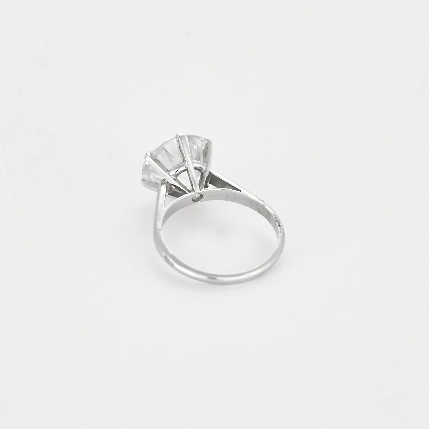 Ring Solitaire in platinum and white gold, old-cut diamond 3.60 carats  - Image 5