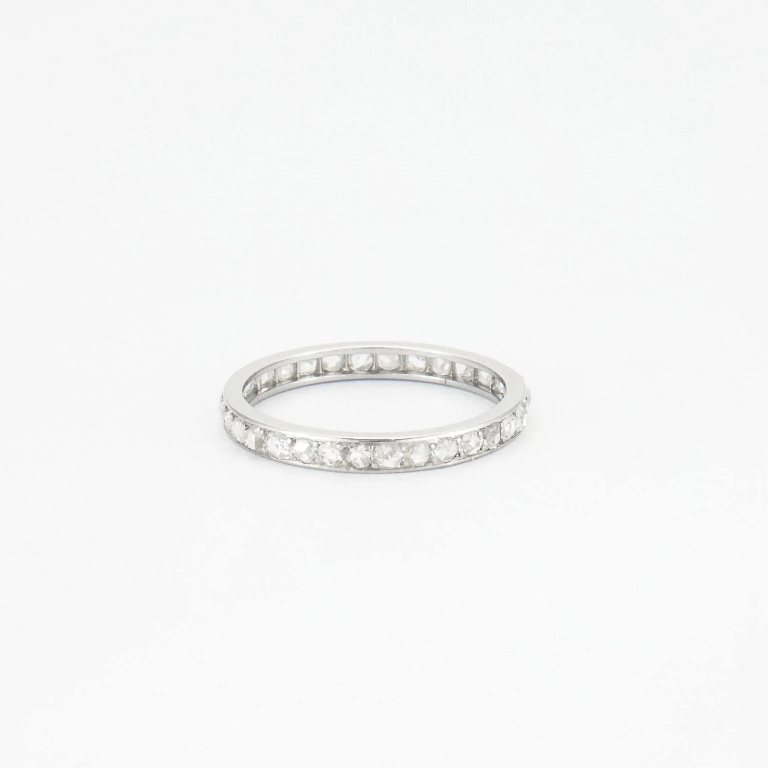 Wedding ring in white gold, diamonds - Image 3