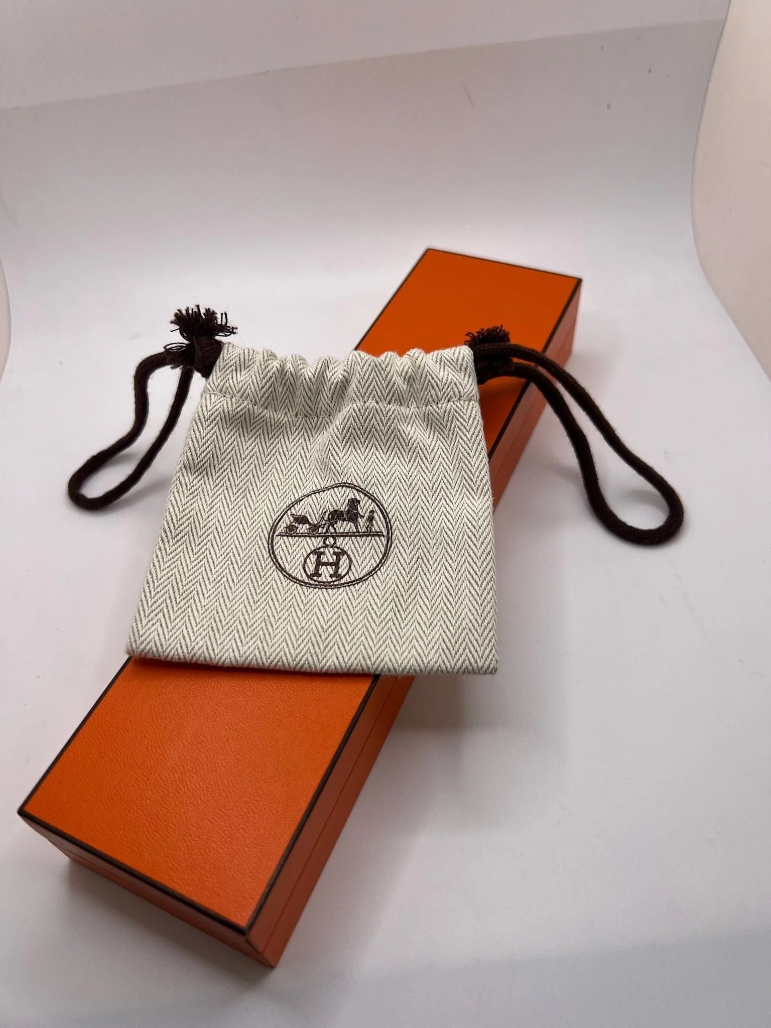 Hermès Arch - Image 14