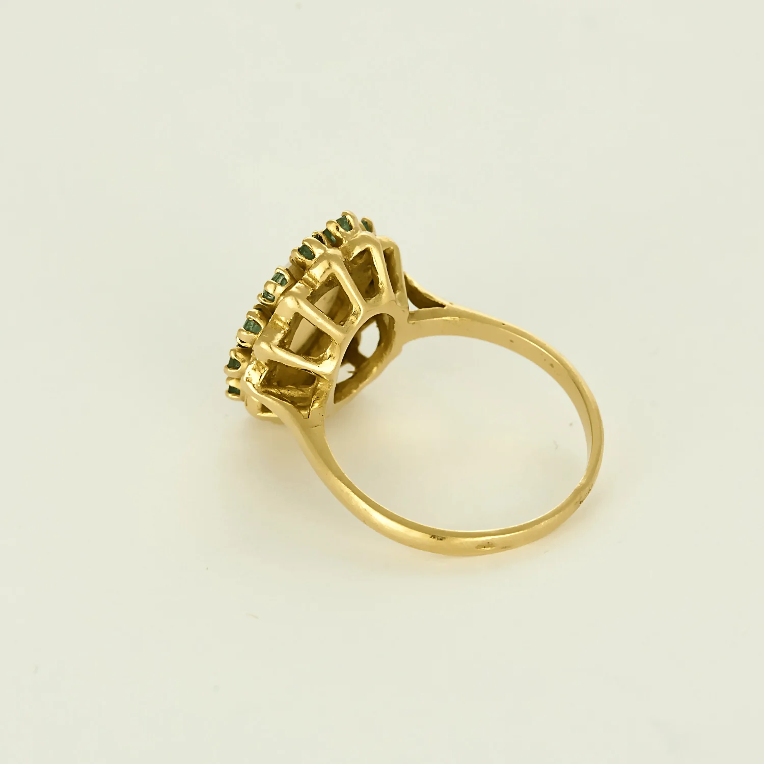 Ring Daisy in yellow gold with opal and emeralds - Image 5